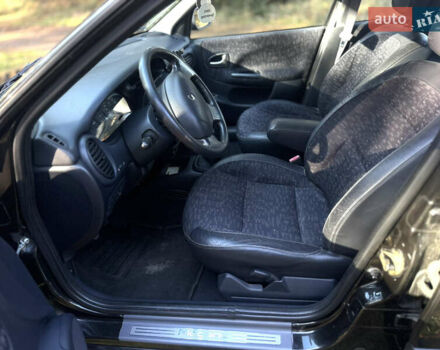 Чорний Рено Меган, об'ємом двигуна 1.6 л та пробігом 169 тис. км за 2800 $, фото 11 на Automoto.ua