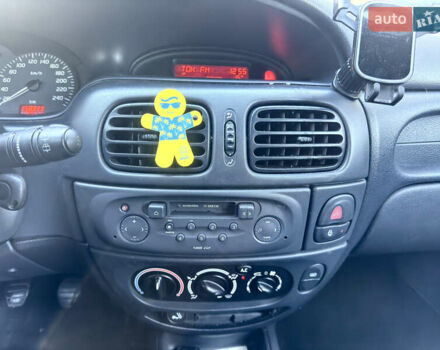 Чорний Рено Меган, об'ємом двигуна 1.6 л та пробігом 169 тис. км за 2800 $, фото 40 на Automoto.ua