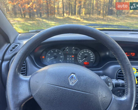 Чорний Рено Меган, об'ємом двигуна 1.6 л та пробігом 169 тис. км за 2800 $, фото 43 на Automoto.ua