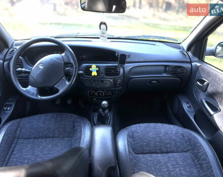 Чорний Рено Меган, об'ємом двигуна 1.6 л та пробігом 169 тис. км за 2800 $, фото 25 на Automoto.ua