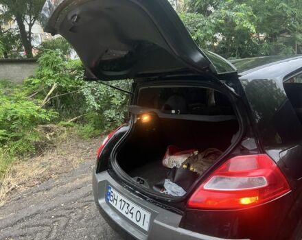 Рено Меган 2003 у Одесі на Automoto.ua Чорний Рено Меган, об'ємом двигуна 1.9 л та пробігом 175 тис. км за 3900 $, фото 4 на Automoto.ua