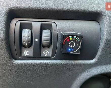 Чорний Рено Меган, об'ємом двигуна 1.6 л та пробігом 255 тис. км за 5290 $, фото 13 на Automoto.ua