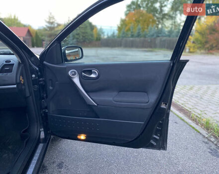 Рено Меган 2006 в Жмеренке на Automoto.ua Черный Рено Меган, объемом двигателя 1.46 л и пробегом 260 тыс. км за 3850 $, фото 8 на Automoto.ua