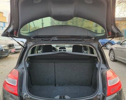 Чорний Рено Меган, об'ємом двигуна 1.6 л та пробігом 120 тис. км за 4700 $, фото 9 на Automoto.ua