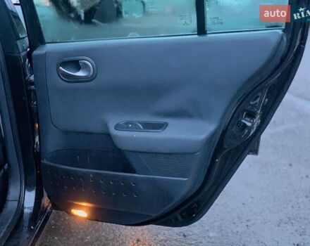 Чорний Рено Меган, об'ємом двигуна 1.6 л та пробігом 323 тис. км за 4990 $, фото 28 на Automoto.ua