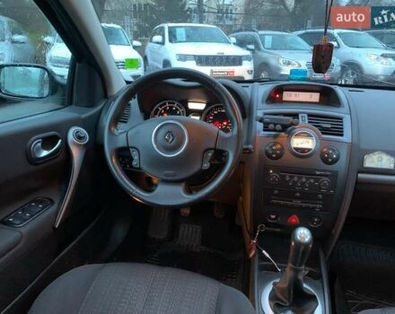 Чорний Рено Меган, об'ємом двигуна 1.6 л та пробігом 323 тис. км за 4990 $, фото 18 на Automoto.ua