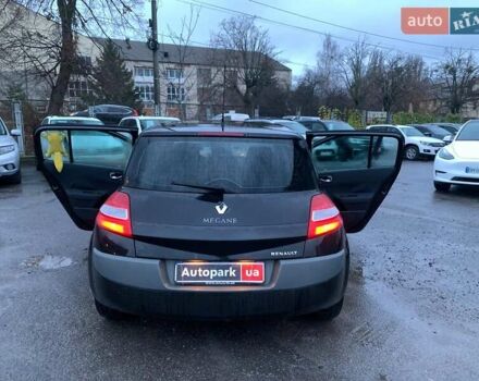 Чорний Рено Меган, об'ємом двигуна 1.6 л та пробігом 323 тис. км за 4990 $, фото 22 на Automoto.ua