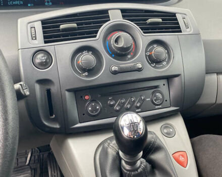 Черный Рено Меган, объемом двигателя 1.6 л и пробегом 201 тыс. км за 6300 $, фото 12 на Automoto.ua