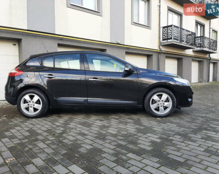 Рено Меган 2008 в Коломые на Automoto.ua Черный Рено Меган, объемом двигателя 1.6 л и пробегом 174 тыс. км за 6999 $, фото 9 на Automoto.ua