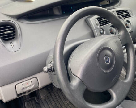 Черный Рено Меган, объемом двигателя 1.6 л и пробегом 201 тыс. км за 6300 $, фото 7 на Automoto.ua