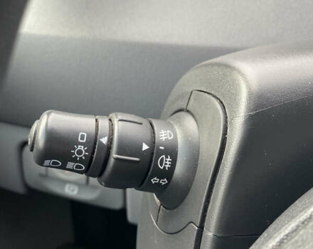 Черный Рено Меган, объемом двигателя 1.6 л и пробегом 201 тыс. км за 6300 $, фото 9 на Automoto.ua