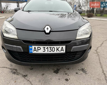 Черный Рено Меган, объемом двигателя 1.5 л и пробегом 261 тыс. км за 5500 $, фото 1 на Automoto.ua