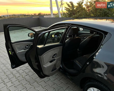 Рено Меган 2009 в Львове на Automoto.ua Черный Рено Меган, объемом двигателя 1.46 л и пробегом 224 тыс. км за 5800 $, фото 11 на Automoto.ua