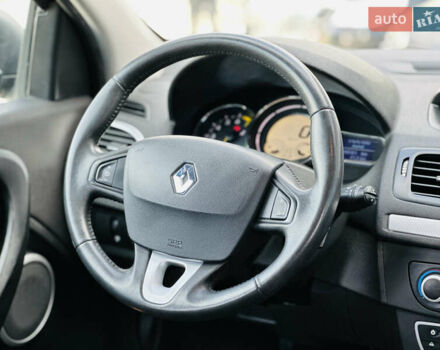 Рено Меган 2009 у Харкові на Automoto.ua Чорний Рено Меган, об'ємом двигуна 1.6 л та пробігом 184 тис. км за 7100 $, фото 21 на Automoto.ua