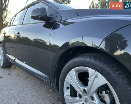 Рено Меган 2009 в Сарнах на Automoto.ua Черный Рено Меган, объемом двигателя 1.9 л и пробегом 310 тыс. км за 6200 $, фото 26 на Automoto.ua