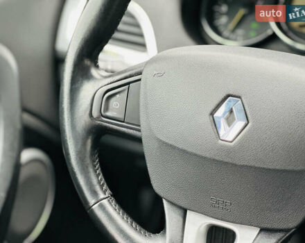 Рено Меган 2009 в Харькове на Automoto.ua Черный Рено Меган, объемом двигателя 1.6 л и пробегом 225 тыс. км за 7600 $, фото 30 на Automoto.ua
