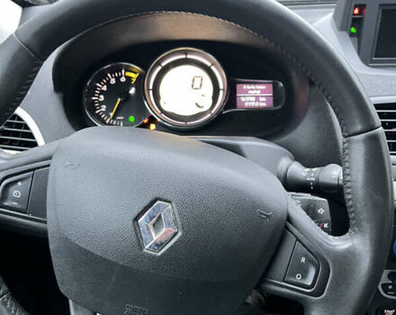 Черный Рено Меган, объемом двигателя 1.6 л и пробегом 161 тыс. км за 6150 $, фото 12 на Automoto.ua