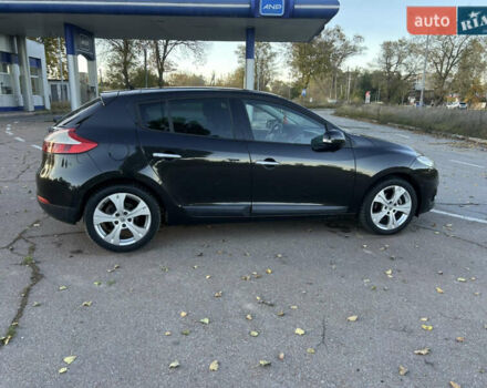 Рено Меган 2009 в Сарнах на Automoto.ua Черный Рено Меган, объемом двигателя 1.9 л и пробегом 310 тыс. км за 6200 $, фото 8 на Automoto.ua