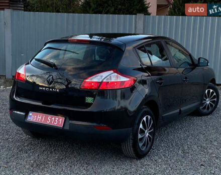 Рено Меган 2009 у Самборе на Automoto.ua Чорний Рено Меган, об'ємом двигуна 1.6 л та пробігом 208 тис. км за 6499 $, фото 33 на Automoto.ua