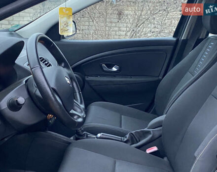 Черный Рено Меган, объемом двигателя 1.6 л и пробегом 204 тыс. км за 6500 $, фото 11 на Automoto.ua