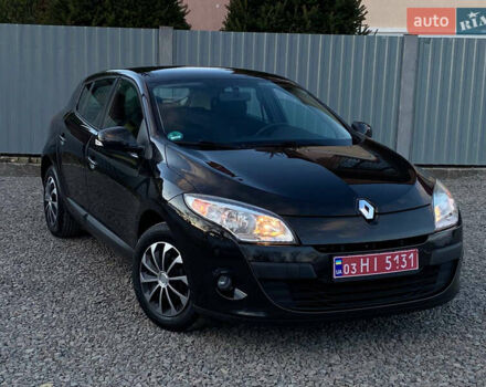 Рено Меган 2009 у Самборе на Automoto.ua Чорний Рено Меган, об'ємом двигуна 1.6 л та пробігом 208 тис. км за 6499 $, фото 2 на Automoto.ua