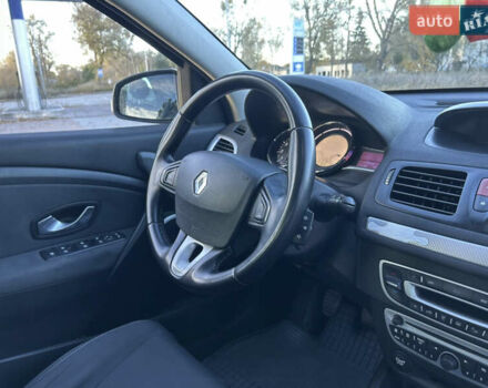 Рено Меган 2009 в Сарнах на Automoto.ua Черный Рено Меган, объемом двигателя 1.9 л и пробегом 310 тыс. км за 6200 $, фото 18 на Automoto.ua