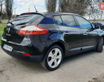 Рено Меган 2009 у Александрие на Automoto.ua Чорний Рено Меган, об'ємом двигуна 1.6 л та пробігом 138 тис. км за 7999 $, фото 8 на Automoto.ua