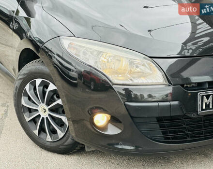 Рено Меган 2009 в Харькове на Automoto.ua Черный Рено Меган, объемом двигателя 1.6 л и пробегом 225 тыс. км за 7600 $, фото 12 на Automoto.ua