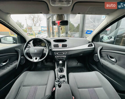 Рено Меган 2009 в Харькове на Automoto.ua Черный Рено Меган, объемом двигателя 1.6 л и пробегом 225 тыс. км за 7600 $, фото 24 на Automoto.ua