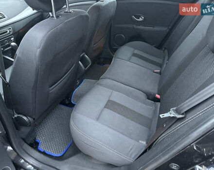 Черный Рено Меган, объемом двигателя 1.5 л и пробегом 268 тыс. км за 5300 $, фото 11 на Automoto.ua