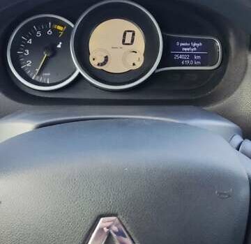 Черный Рено Меган, объемом двигателя 1.6 л и пробегом 250 тыс. км за 6200 $, фото 3 на Automoto.ua