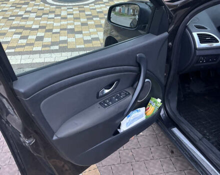 Чорний Рено Меган, об'ємом двигуна 1.46 л та пробігом 322 тис. км за 5000 $, фото 6 на Automoto.ua