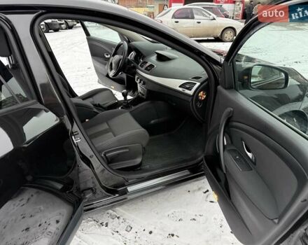 Чорний Рено Меган, об'ємом двигуна 1.6 л та пробігом 184 тис. км за 6600 $, фото 17 на Automoto.ua
