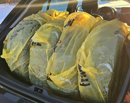 Черный Рено Меган, объемом двигателя 1.4 л и пробегом 220 тыс. км за 7200 $, фото 12 на Automoto.ua