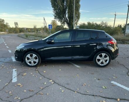 Рено Меган 2009 в Коростене на Automoto.ua Черный Рено Меган, объемом двигателя 1.9 л и пробегом 290 тыс. км за 5650 $, фото 4 на Automoto.ua