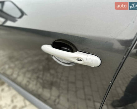 Черный Рено Меган, объемом двигателя 1.5 л и пробегом 268 тыс. км за 5300 $, фото 6 на Automoto.ua