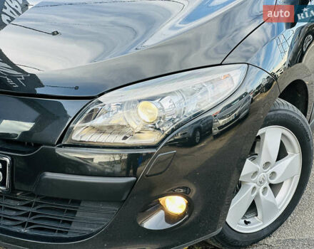 Рено Меган 2009 у Харкові на Automoto.ua Чорний Рено Меган, об'ємом двигуна 1.6 л та пробігом 184 тис. км за 7100 $, фото 2 на Automoto.ua
