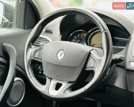 Рено Меган 2009 в Харькове на Automoto.ua Черный Рено Меган, объемом двигателя 1.6 л и пробегом 225 тыс. км за 7600 $, фото 25 на Automoto.ua