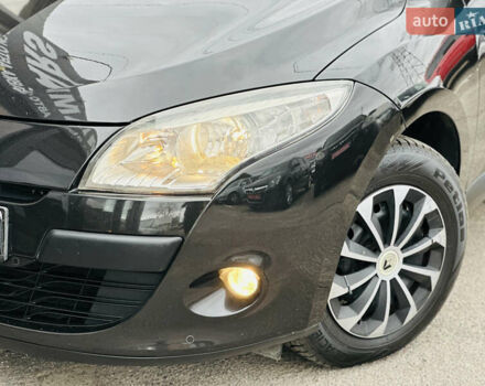 Рено Меган 2009 в Харькове на Automoto.ua Черный Рено Меган, объемом двигателя 1.6 л и пробегом 225 тыс. км за 7600 $, фото 2 на Automoto.ua