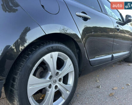 Рено Меган 2009 в Сарнах на Automoto.ua Черный Рено Меган, объемом двигателя 1.9 л и пробегом 310 тыс. км за 6200 $, фото 32 на Automoto.ua