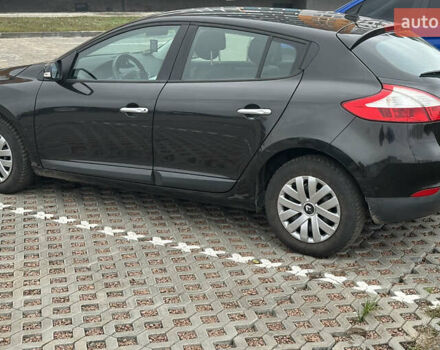 Черный Рено Меган, объемом двигателя 1.6 л и пробегом 162 тыс. км за 7399 $, фото 2 на Automoto.ua
