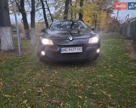 Рено Меган 2009 в Апостолове на Automoto.ua Черный Рено Меган, объемом двигателя 1.6 л и пробегом 137 тыс. км за 6800 $, фото 6 на Automoto.ua
