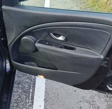 Черный Рено Меган, объемом двигателя 1.6 л и пробегом 250 тыс. км за 6200 $, фото 8 на Automoto.ua