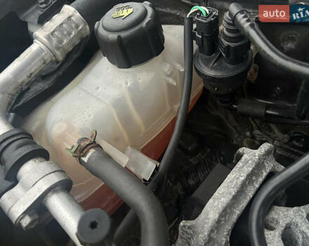 Рено Меган 2009 у Сумах на Automoto.ua Чорний Рено Меган, об'ємом двигуна 1.6 л та пробігом 181 тис. км за 7200 $, фото 23 на Automoto.ua