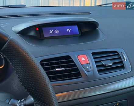Рено Меган 2009 у Самборе на Automoto.ua Чорний Рено Меган, об'ємом двигуна 1.6 л та пробігом 208 тис. км за 6499 $, фото 75 на Automoto.ua
