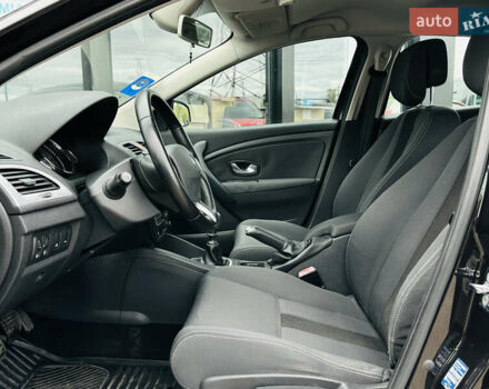 Рено Меган 2009 в Харькове на Automoto.ua Черный Рено Меган, объемом двигателя 1.6 л и пробегом 225 тыс. км за 7600 $, фото 16 на Automoto.ua