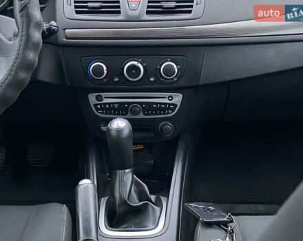 Чорний Рено Меган, об'ємом двигуна 1.6 л та пробігом 235 тис. км за 5499 $, фото 2 на Automoto.ua