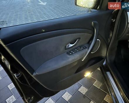 Черный Рено Меган, объемом двигателя 1.6 л и пробегом 155 тыс. км за 7700 $, фото 14 на Automoto.ua