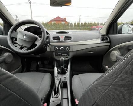 Чорний Рено Меган, об'ємом двигуна 1.6 л та пробігом 199 тис. км за 5500 $, фото 4 на Automoto.ua