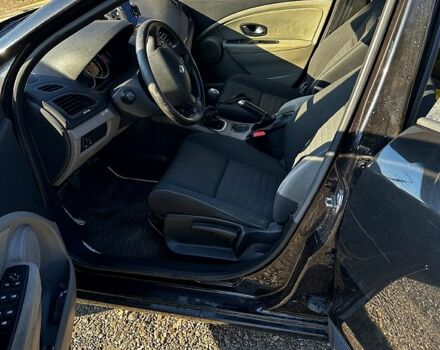 Черный Рено Меган, объемом двигателя 1.5 л и пробегом 354 тыс. км за 5200 $, фото 9 на Automoto.ua